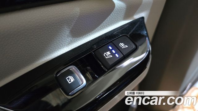 Kia Carnival (IV) Gasoline 7-Seater Hi-Limousine Signature 2023 — фото 28