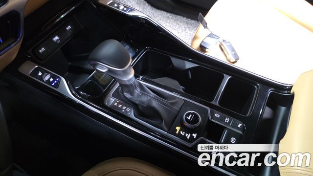 Kia Sorento (IV) Diesel 2.2 4WD Prestige 2023 — фото 9