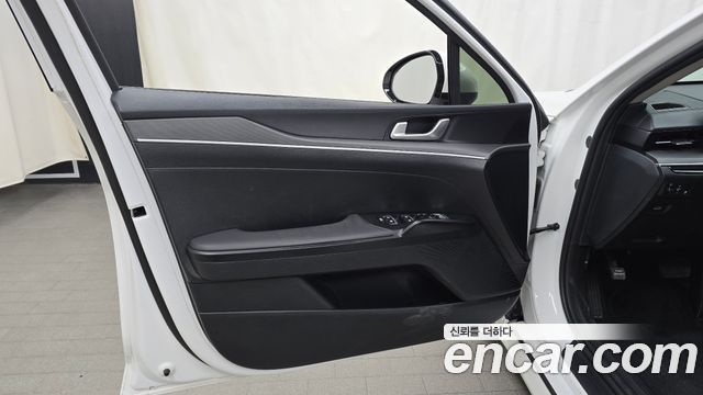 Kia K5 (III) 2.0 LPi(Rent) Trendy 2024 — фото 24