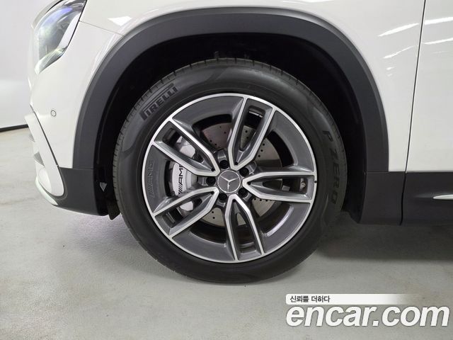 Mercedes-Benz GLB-Class (X247) AMG GLB35 4MATIC 2025 — фото 5