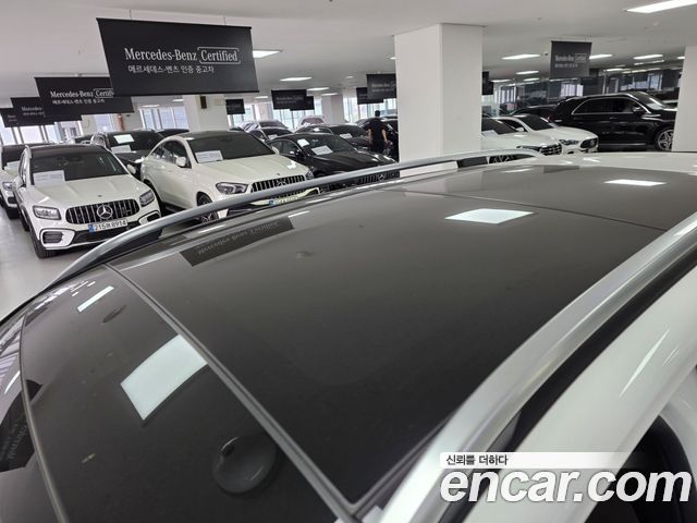 Mercedes-Benz GLB-Class (X247) AMG GLB35 4MATIC 2025 — фото 16