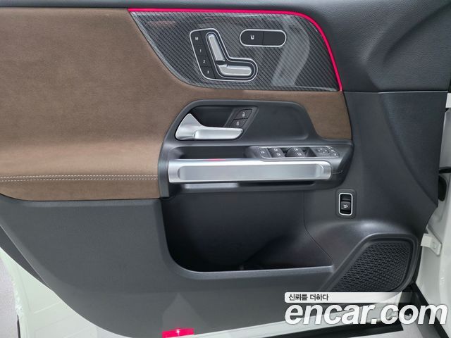 Mercedes-Benz GLB-Class (X247) AMG GLB35 4MATIC 2025 — фото 19