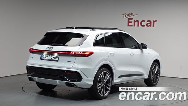 Audi Q5 (80A) 45 TFSI Quattro S Line Black Ediiton 2025 — фото 2
