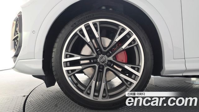 Audi Q5 (80A) 45 TFSI Quattro S Line Black Ediiton 2025 — фото 5