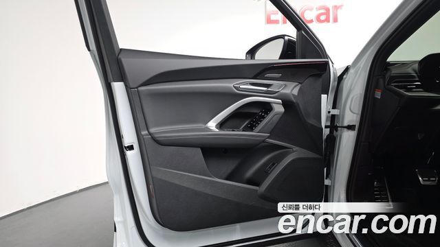 Audi Q5 (80A) 45 TFSI Quattro S Line Black Ediiton 2025 — фото 24