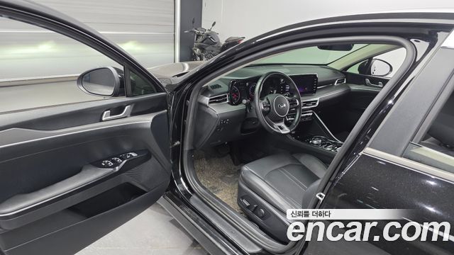 Kia K5 (III) 2.0 Prestige 2021 — фото 10