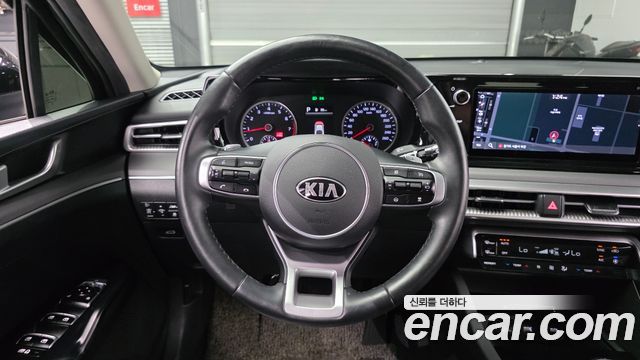 Kia K5 (III) 2.0 Prestige 2021 — фото 12