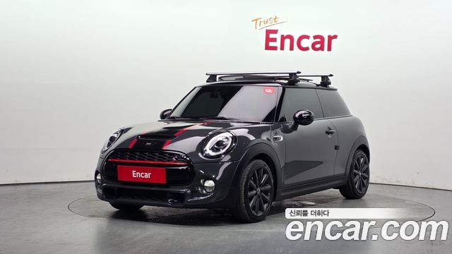 MINI Cooper S Standard Third Generation 2019 — фото 1