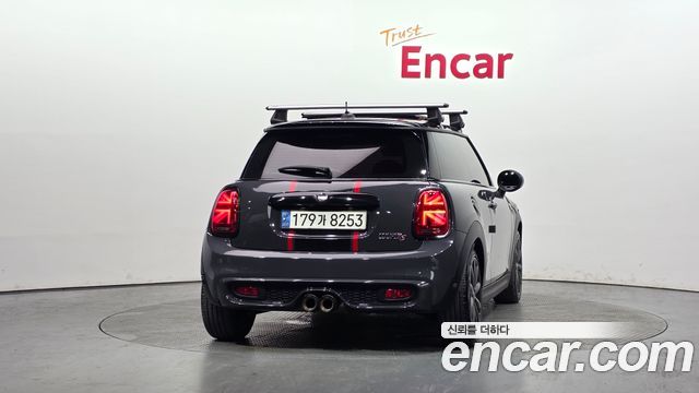 MINI Cooper S Standard Third Generation 2019 — фото 4