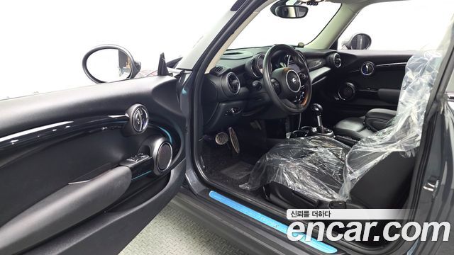 MINI Cooper S Standard Third Generation 2019 — фото 15
