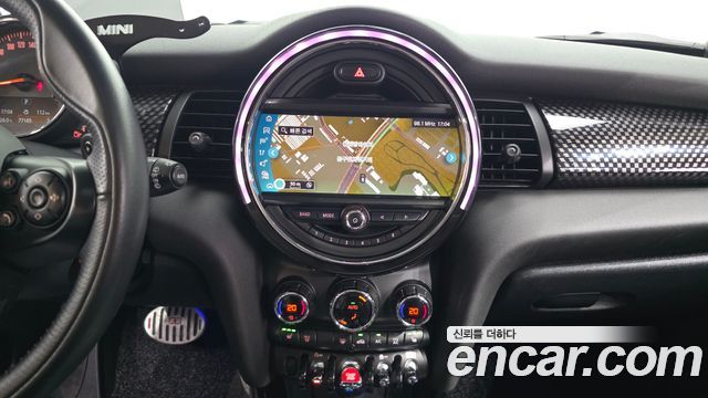 MINI Cooper S Standard Third Generation 2019 — фото 19