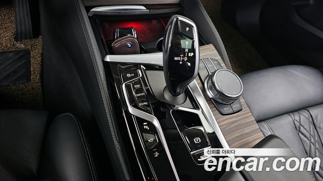 BMW 6 Series GT (G32) 630i xDrive Luxury 2023 — фото 9