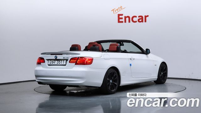 BMW 3 Series (E90) 328i convertible 2011 — фото 2