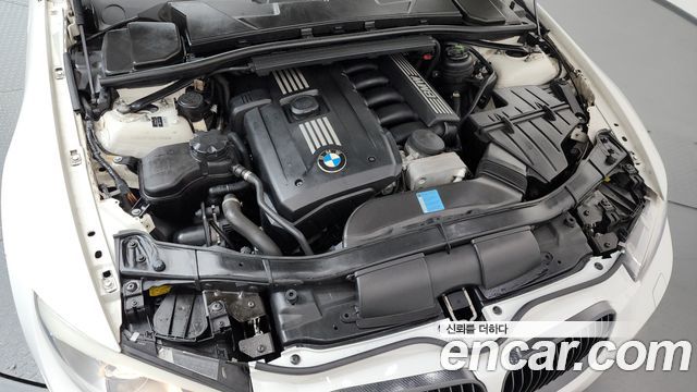 BMW 3 Series (E90) 328i convertible 2011 — фото 6