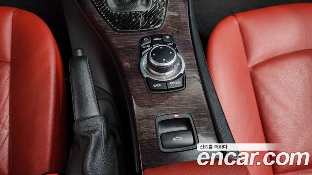 BMW 3 Series (E90) 328i convertible 2011 — фото 16