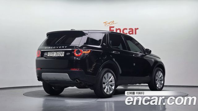 Land Rover Discovery Sport 2.2 SD4 HSE Luxury 2015 — фото 2