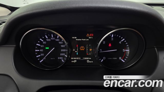 Land Rover Discovery Sport 2.2 SD4 HSE Luxury 2015 — фото 8