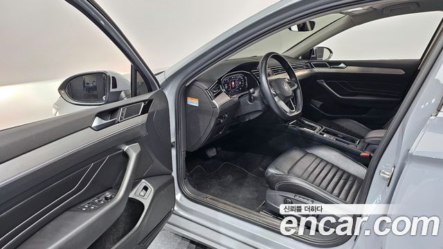 Volkswagen Passat GT (B8) 2.0 TDI Prestige 2022 — фото 10