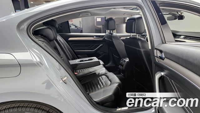 Volkswagen Passat GT (B8) 2.0 TDI Prestige 2022 — фото 11