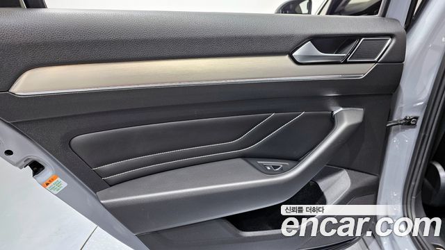 Volkswagen Passat GT (B8) 2.0 TDI Prestige 2022 — фото 25