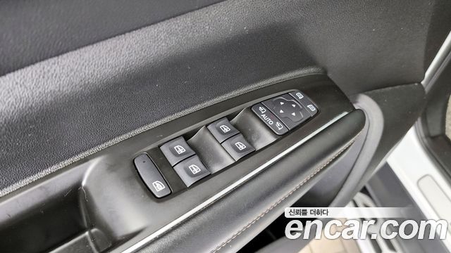 Renault Korea QM6 2.0 GDe PREMIERE 2WD 2022 — фото 34