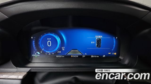 Ford Explorer (VI) 3.0 Platinum 4WD 2021 — фото 8