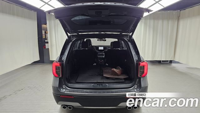 Ford Explorer (VI) 3.0 Platinum 4WD 2021 — фото 17