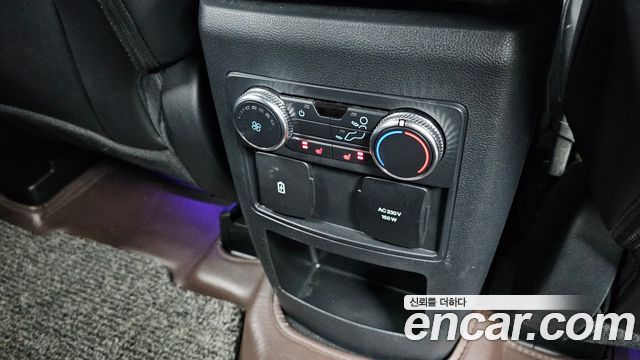 Ford Explorer (VI) 3.0 Platinum 4WD 2021 — фото 31