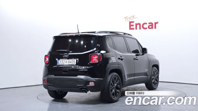 Jeep Renegade 1.3 Limited 2022 — фото 2