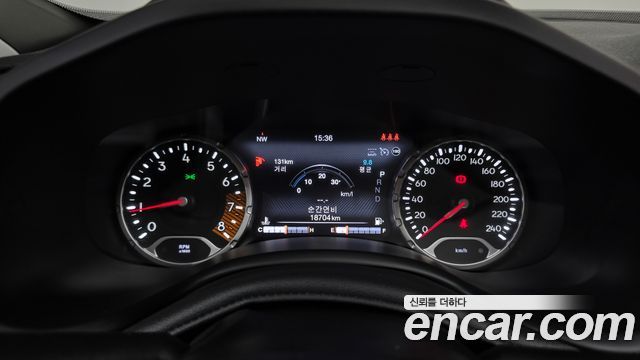 Jeep Renegade 1.3 Limited 2022 — фото 8