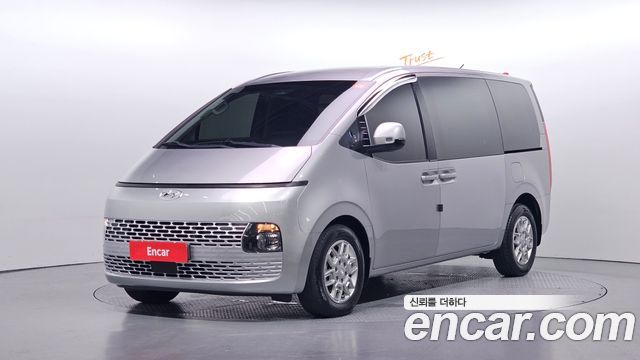 Hyundai Staria Cargo 3-Seater Modern 2023 — фото 1