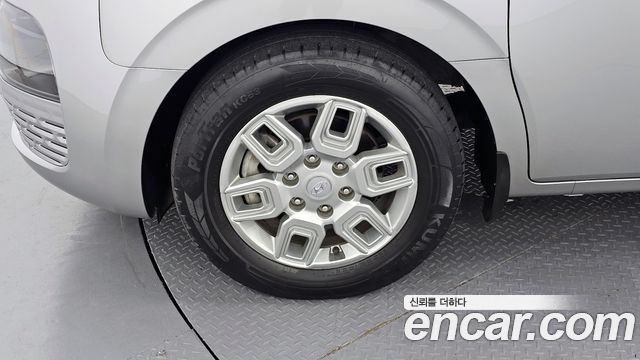 Hyundai Staria Cargo 3-Seater Modern 2023 — фото 5