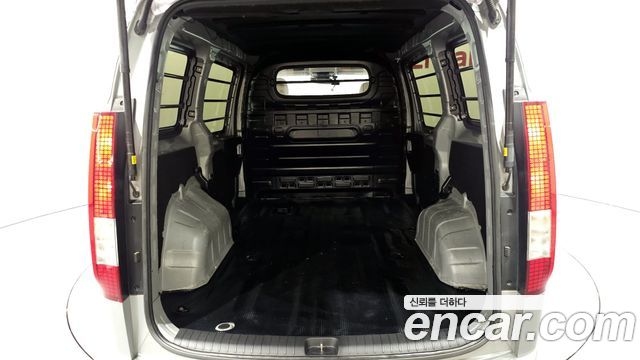 Hyundai Staria Cargo 3-Seater Modern 2023 — фото 18
