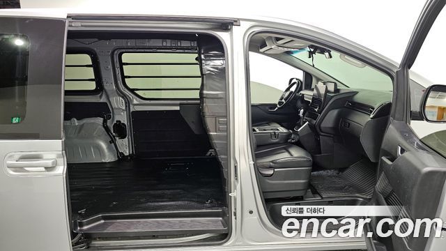 Hyundai Staria Cargo 3-Seater Modern 2023 — фото 19