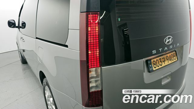 Hyundai Staria Cargo 3-Seater Modern 2023 — фото 23