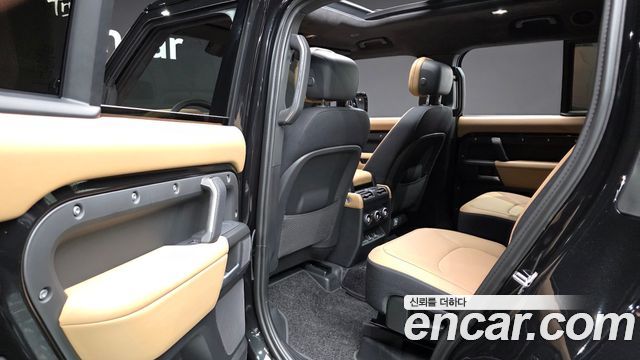 Land Rover Defender (L663) 130 P400 X-Dynamic HSE 2026 — фото 11