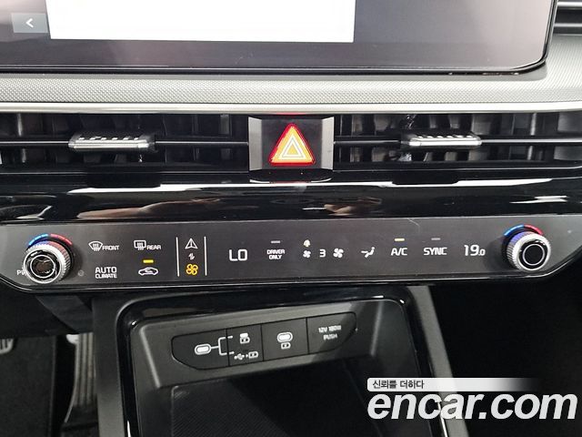 Kia K5 Hybrid (III) Prestige 2024 — фото 19