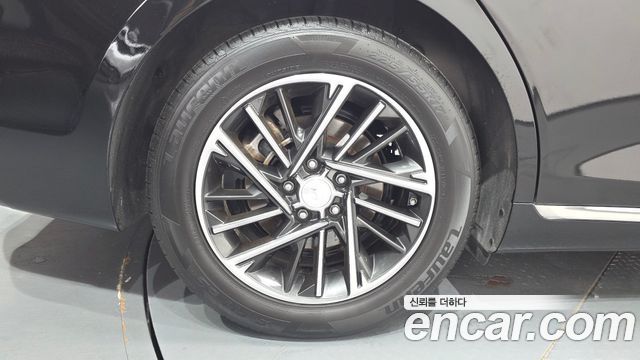 Hyundai Grandeur (IG) 3.0 LPi Rent Car Modern 2022 — фото 5