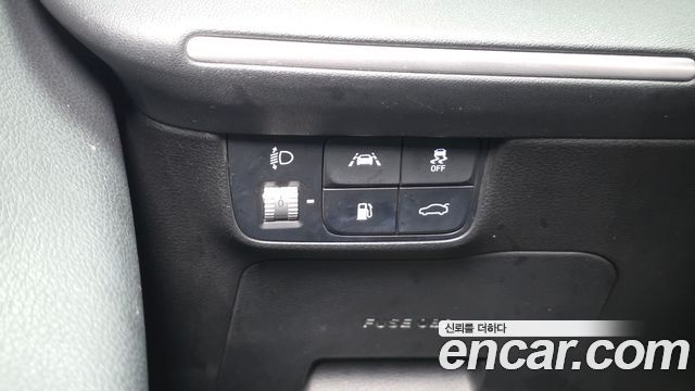 Hyundai Grandeur (IG) 3.0 LPi Rent Car Modern 2022 — фото 28
