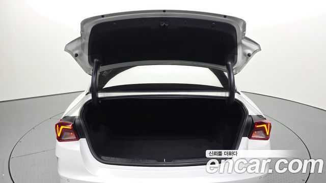 Kia K5 (III) 2.0 Signature 2021 — фото 20