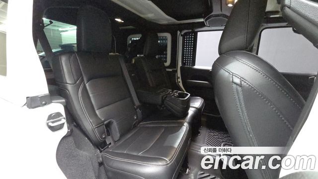 Jeep Wrangler (JL) 2.0 Overland 4Door 2019 — фото 12