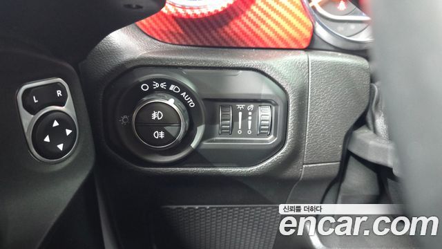 Jeep Wrangler (JL) 2.0 Overland 4Door 2019 — фото 18