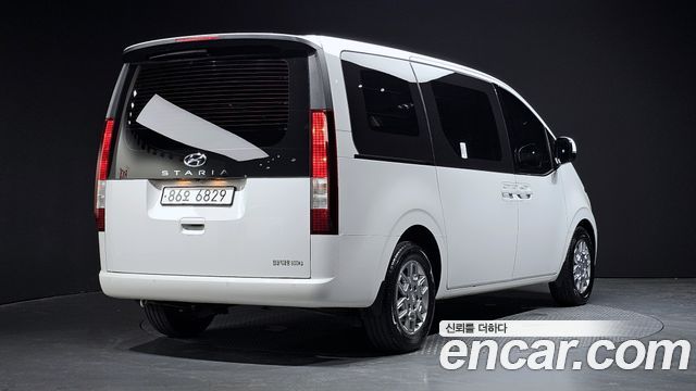 Hyundai Staria Cargo 3-Seater Modern 2022 — фото 2
