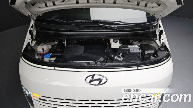Hyundai Staria Cargo 3-Seater Modern 2022 — фото 6