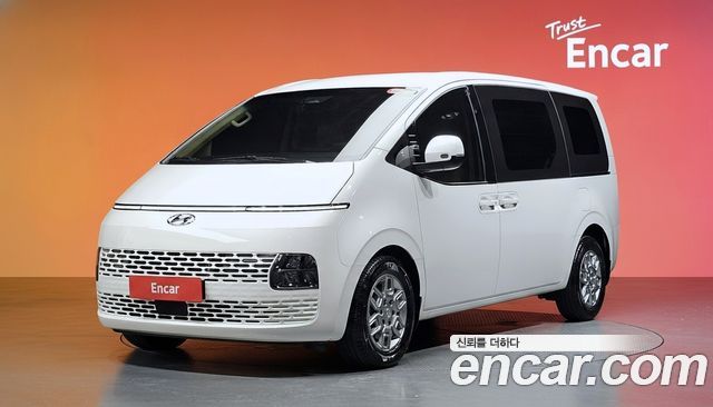 Hyundai Staria Cargo 3-Seater Modern 2022 — фото 1