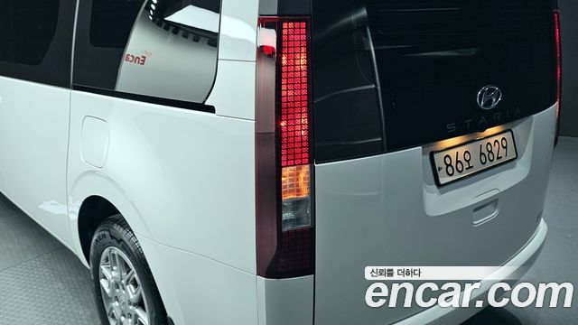 Hyundai Staria Cargo 3-Seater Modern 2022 — фото 23
