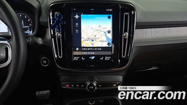 Volvo XC40 T4 Inscription 2020 — фото 14