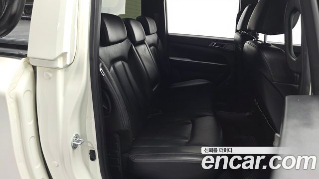KG Mobility (SsangYong) Rexton Sports Khan Diesel 2.2 4WD Wild 2024 — фото 11