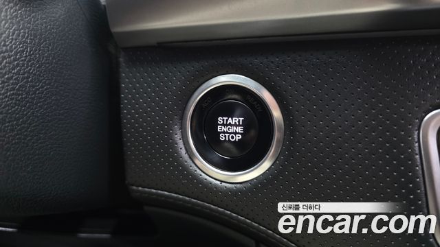 KG Mobility (SsangYong) Rexton Sports Khan Diesel 2.2 4WD Wild 2024 — фото 15