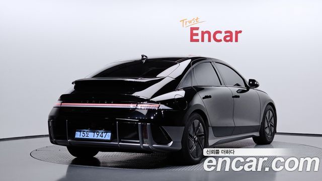 Hyundai Ioniq 6 Long Range AWD Exclusive + 2023 — фото 2